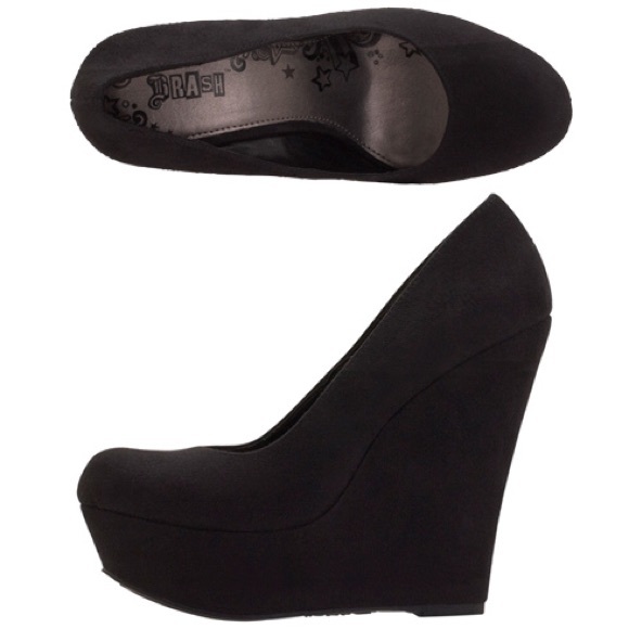 payless shoes black wedges